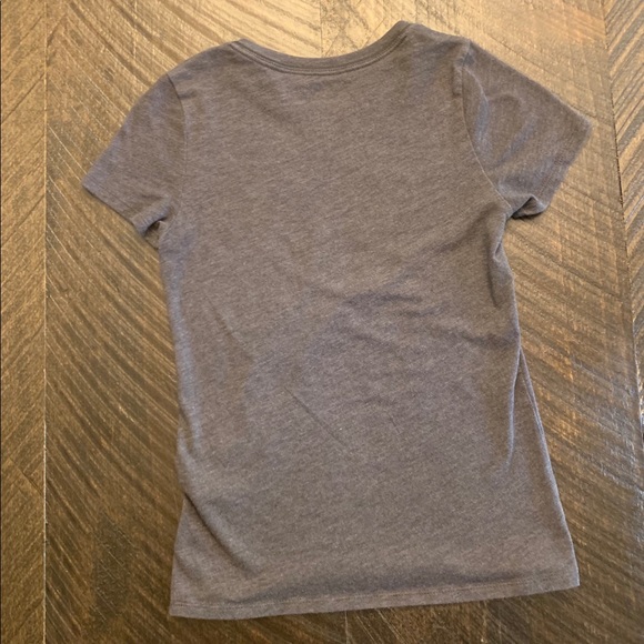 ⭐️✨3 for $15✨⭐️ Abercrombie Kids Graphic Tee - Picture 4 of 5